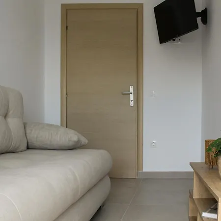 Marie's Spitaki Apartment *